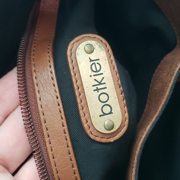 Botkier leather hobo tassle bag - Picture 6 of 9